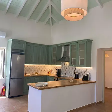 Theoni Holiday home