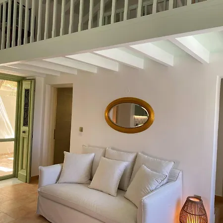 Theoni Holiday home *