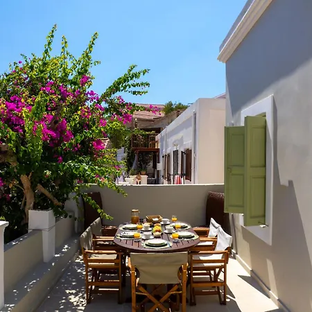 בית נופש Theoni