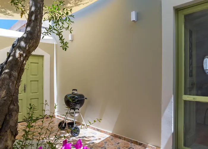 Vakantiehuis Theoni Chalki Town