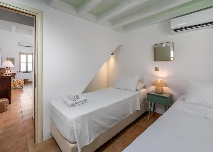 Theoni * Chalki Town