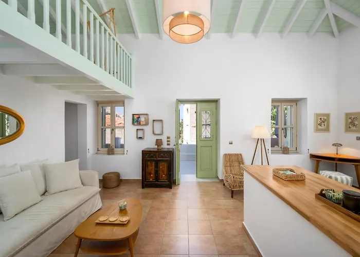 Theoni Vakantiehuis Chalki Town